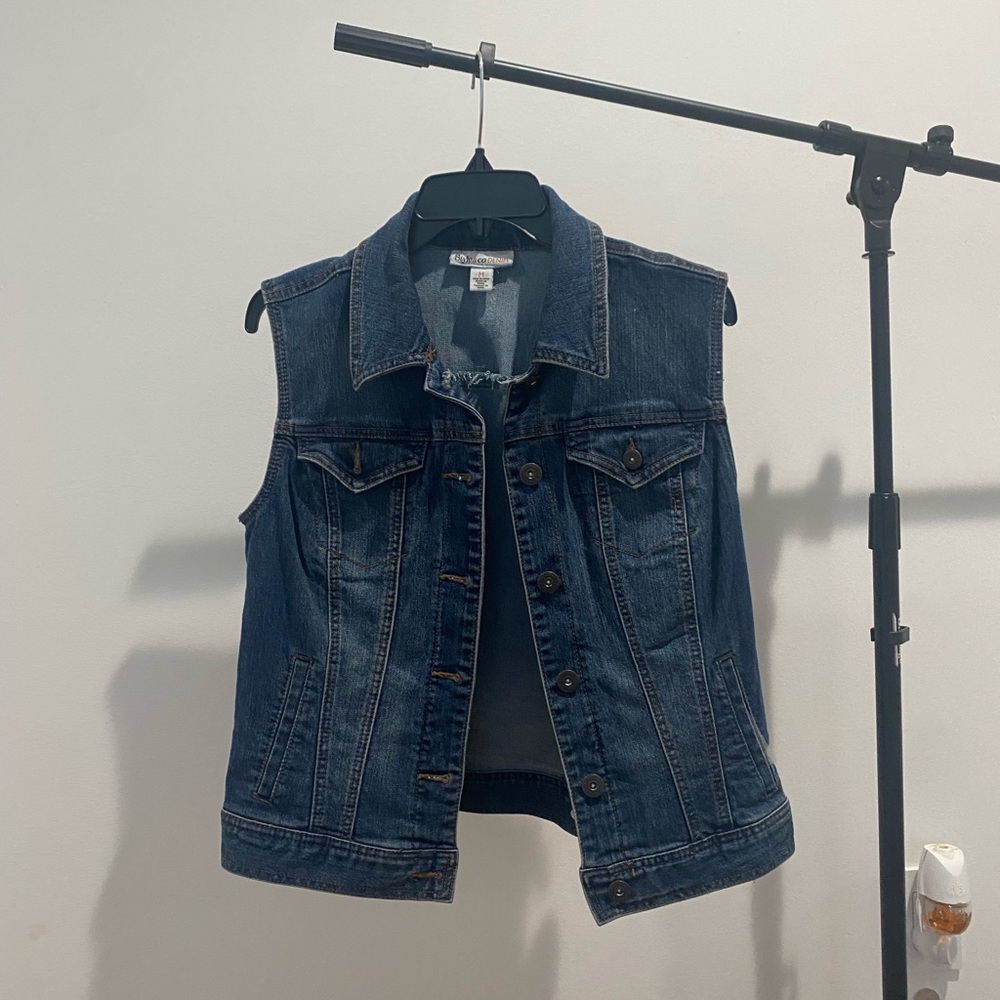 Style&co.Denim Denim Sleeveless Jacket Size Medium